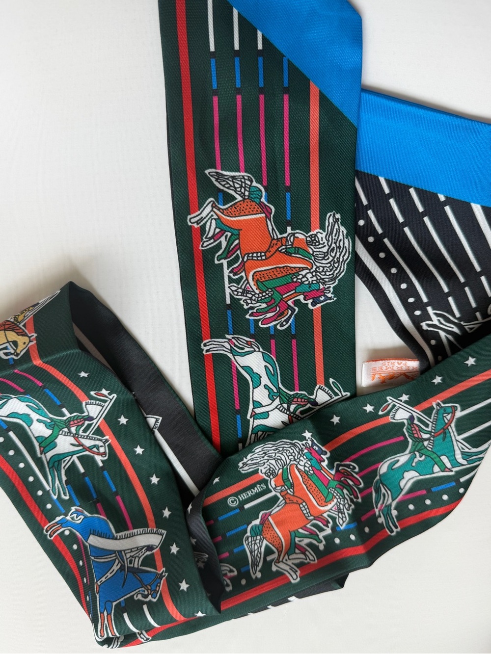 Hermès Pani La Shar Pawnee silk twilly scarf,